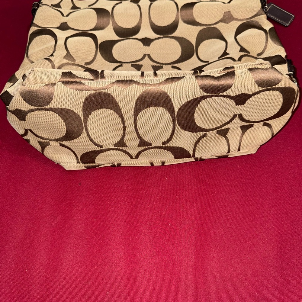 Coach Tan and Brown Signature Shoulder Bag Turns To Crossbody Bag - Picture 8 of 13
